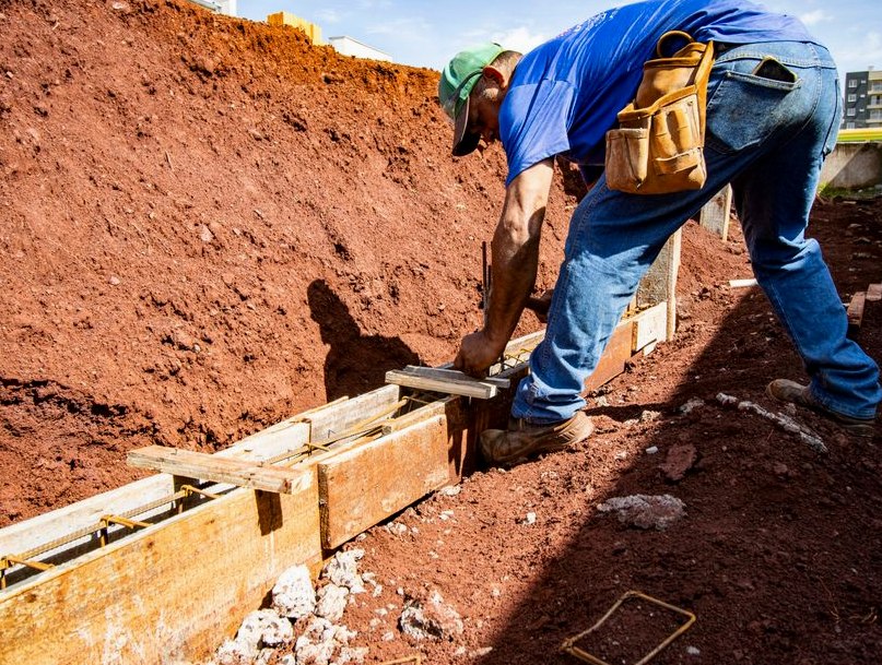 Settling Foundation in Tallahassee — detail view